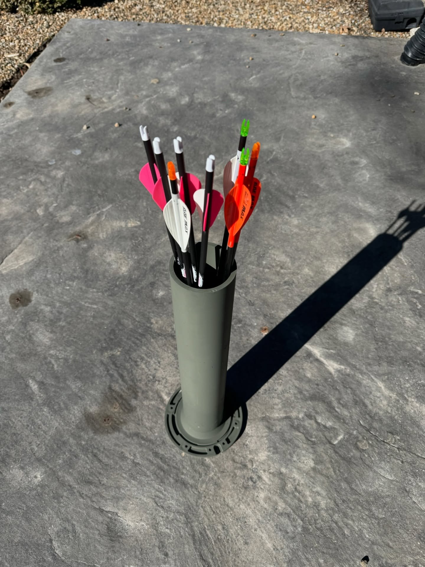 Quick and easy DIY arrow holders/tubes

- 20&rdquo;x3&rdquo; PVC pipe 
- PVC Flange
- Glue
- Paint

Perfect for the range 

@micah.reinke_ 
#BowOnly