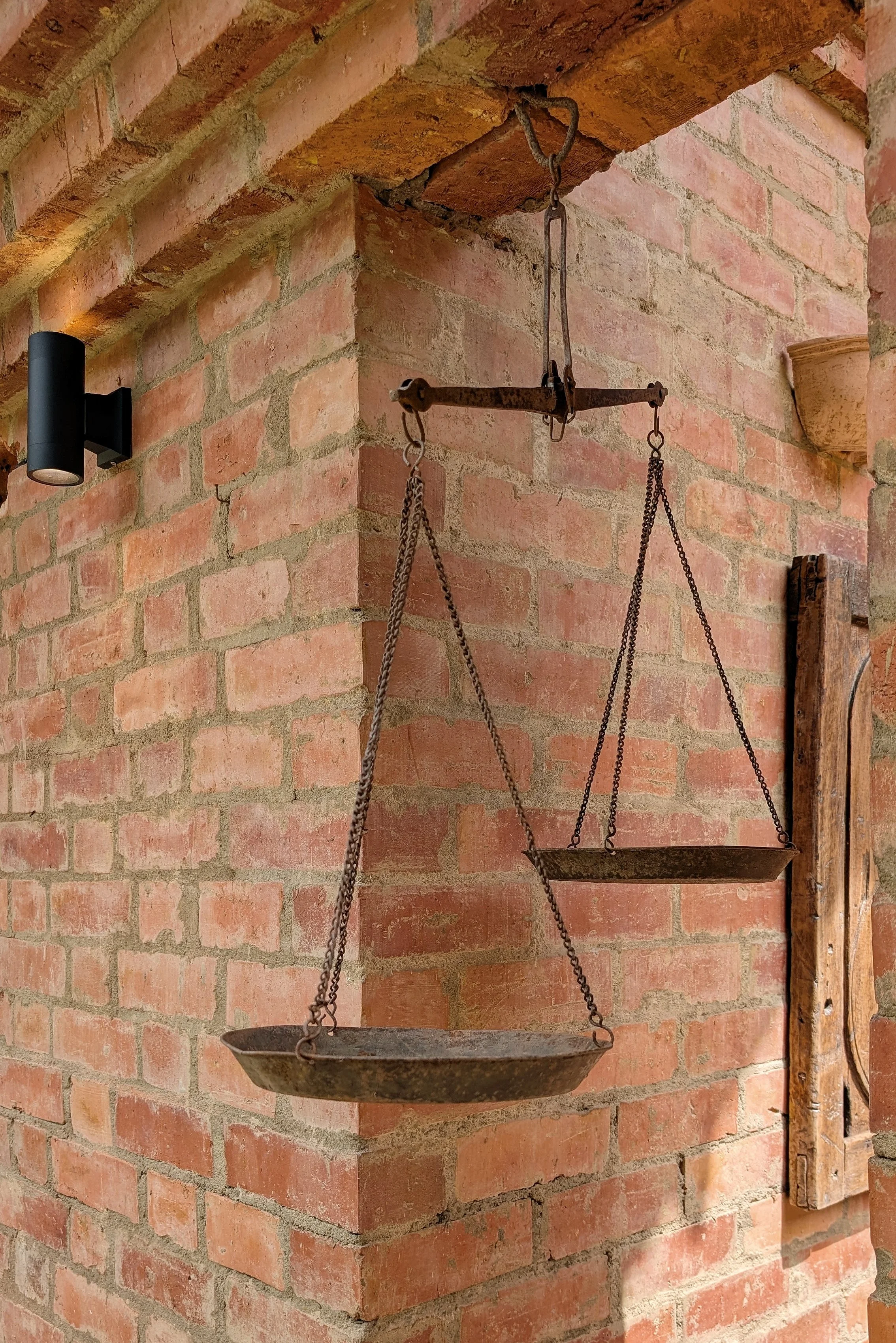 PXL_20251230_171651644 (1).jpg