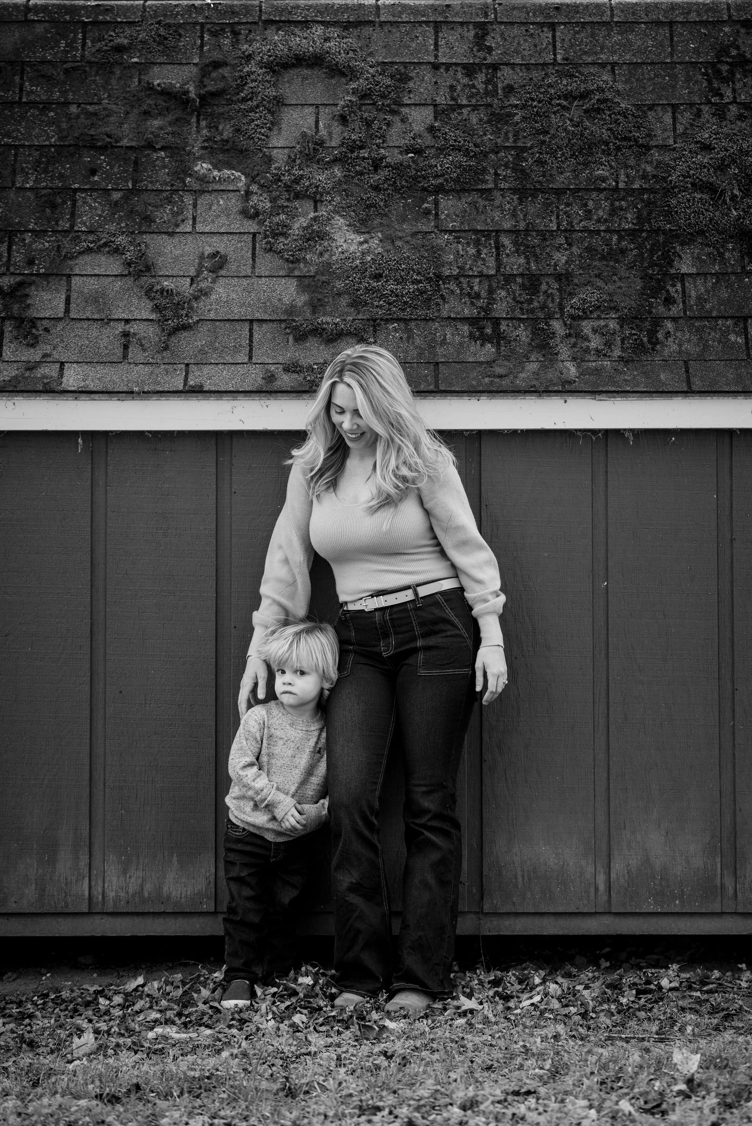  Black and white family photography by Twila Allen of Twila’s Photography 