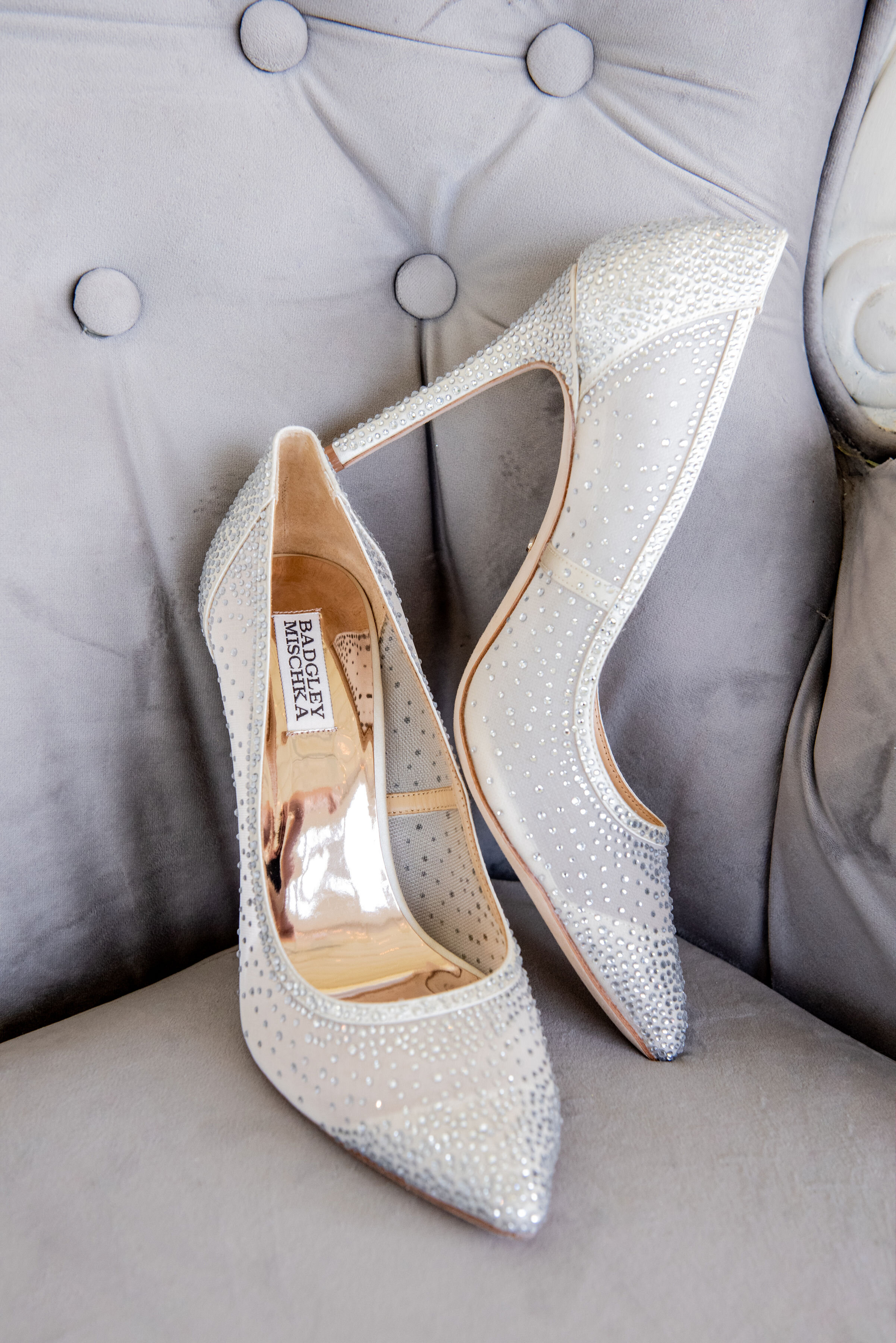  Wedding details by Twila Allen of Twila’s Photography 