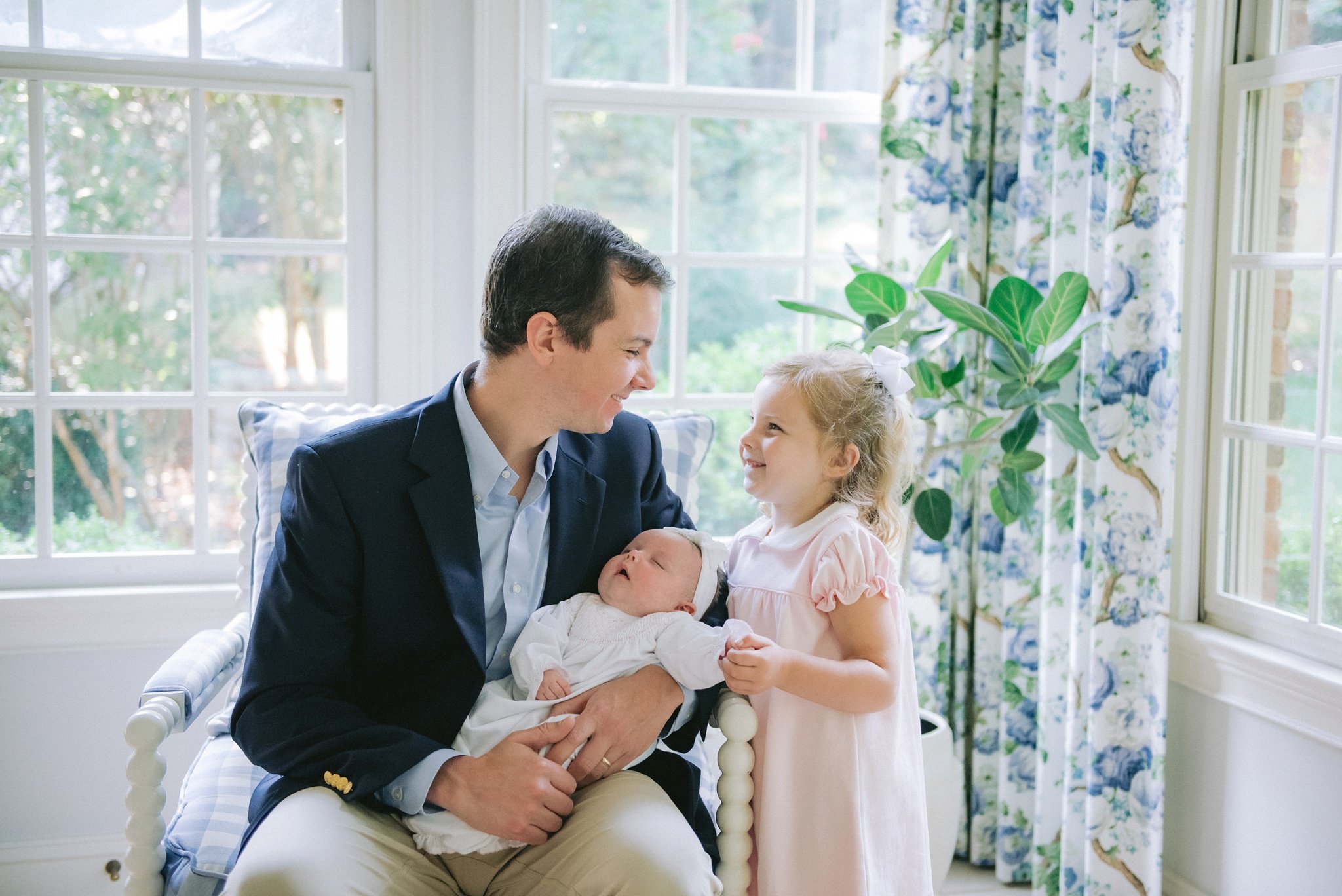 Father with daughters session