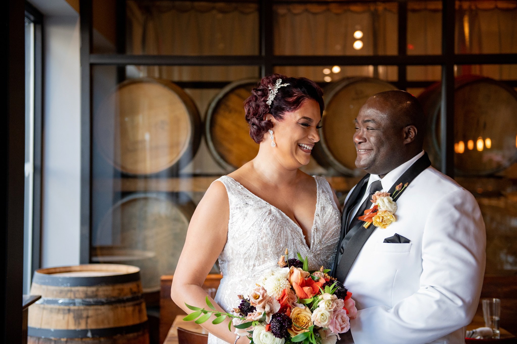 couple at nashville city winery wedding