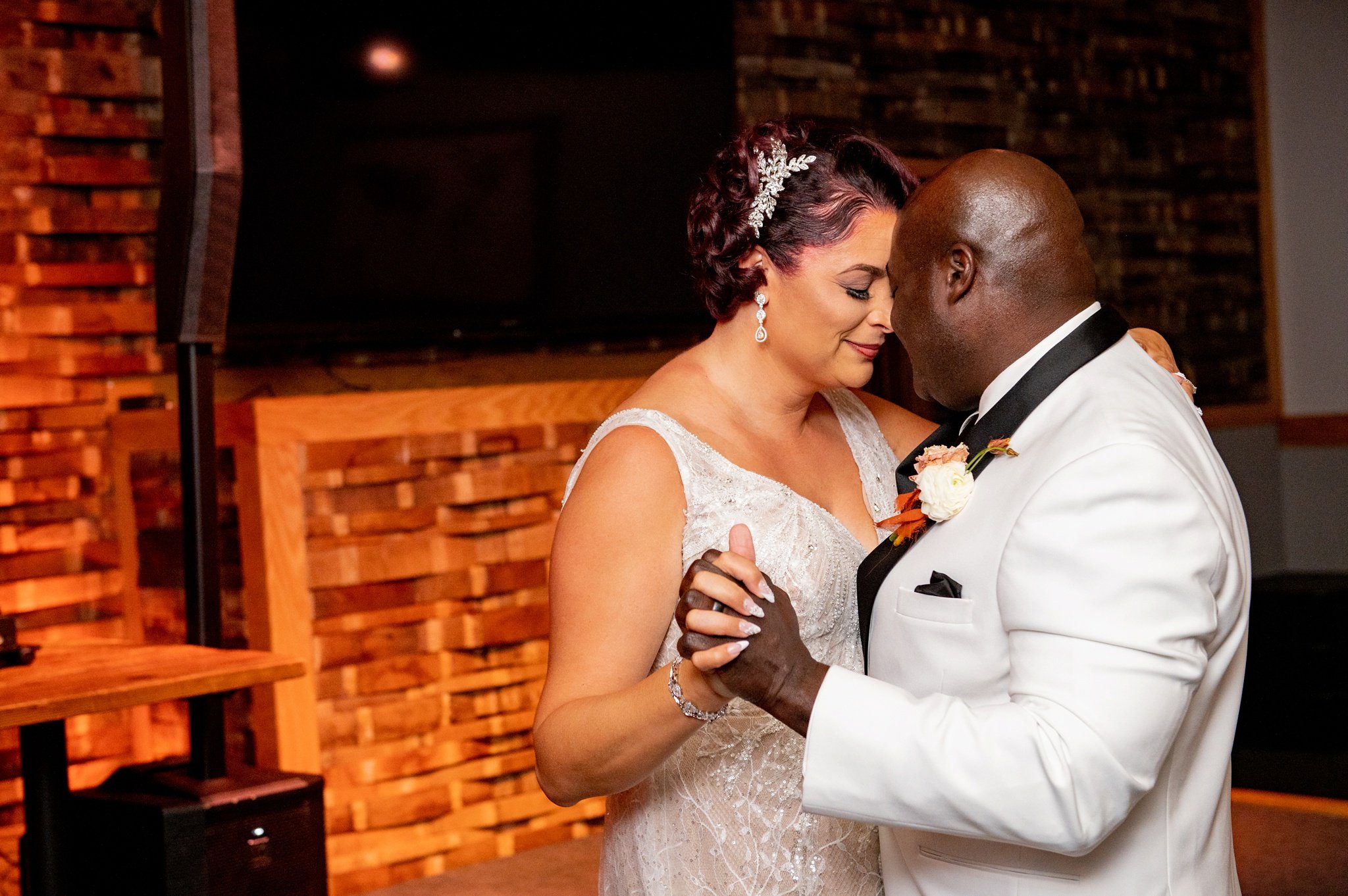 first dance at nashville city winery wedding