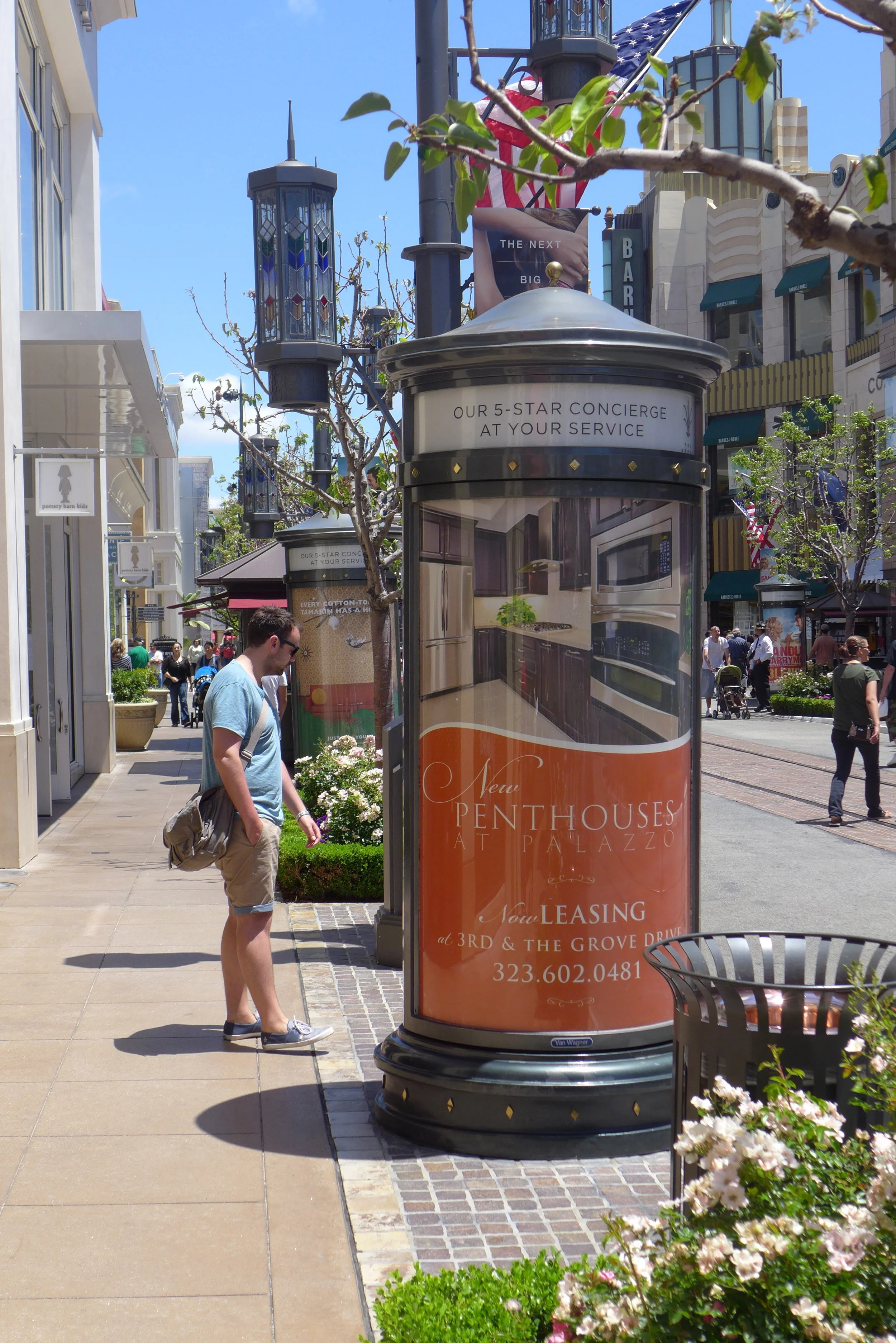 The Grove - Kiosks
