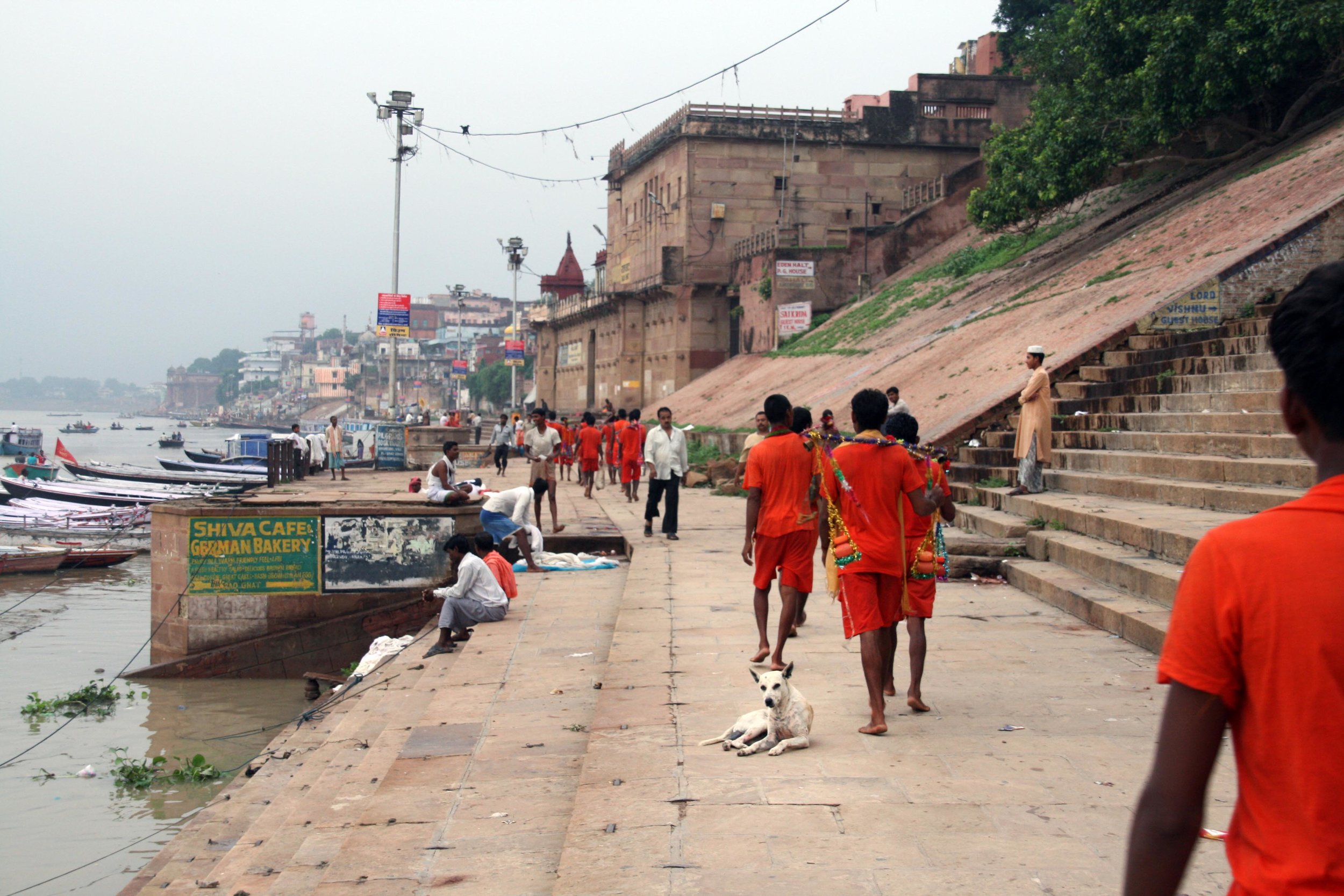 Ragazzi a Varanasi India 2010 425.jpg