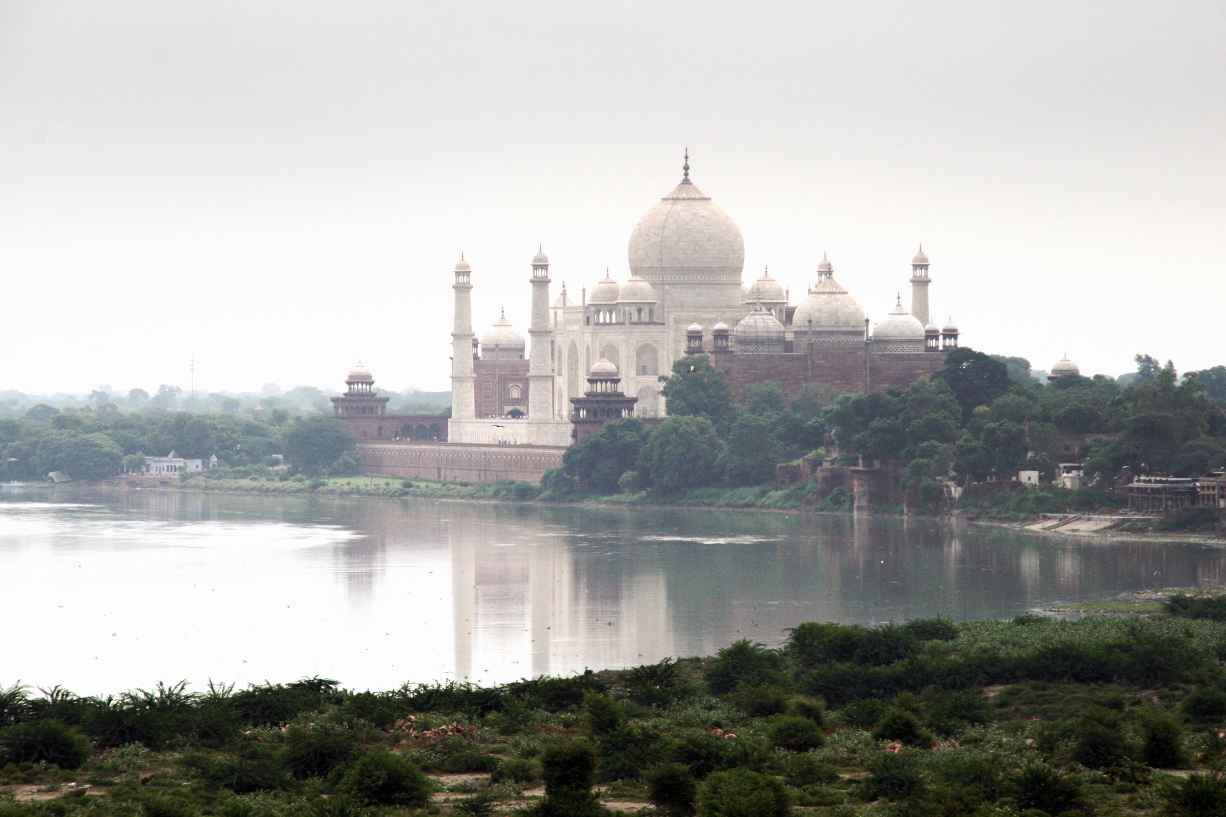 Taj Mahal India 2010 716.jpg