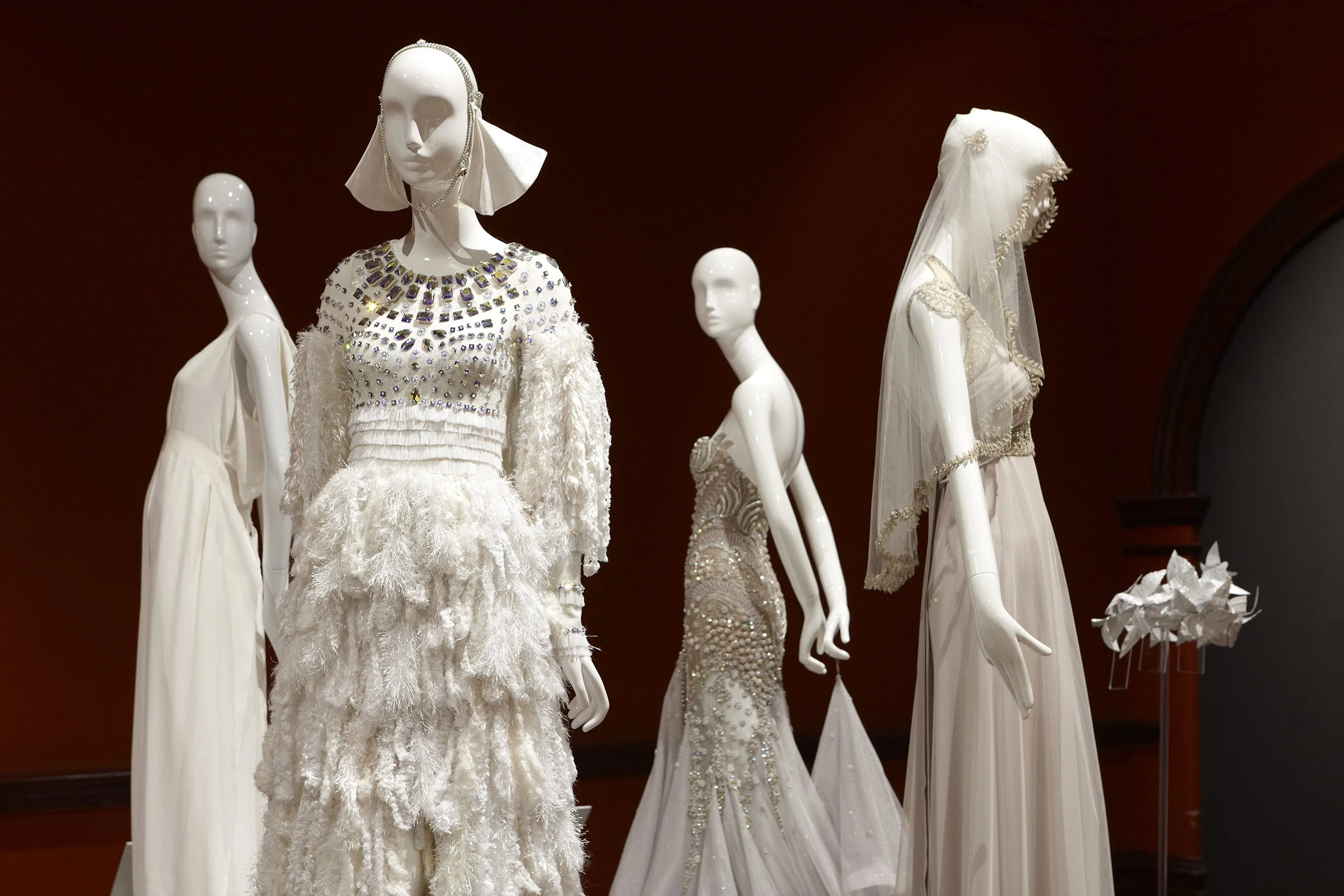 White Wedding Dress | Universal Design Studio | Bendigo Art Gallery