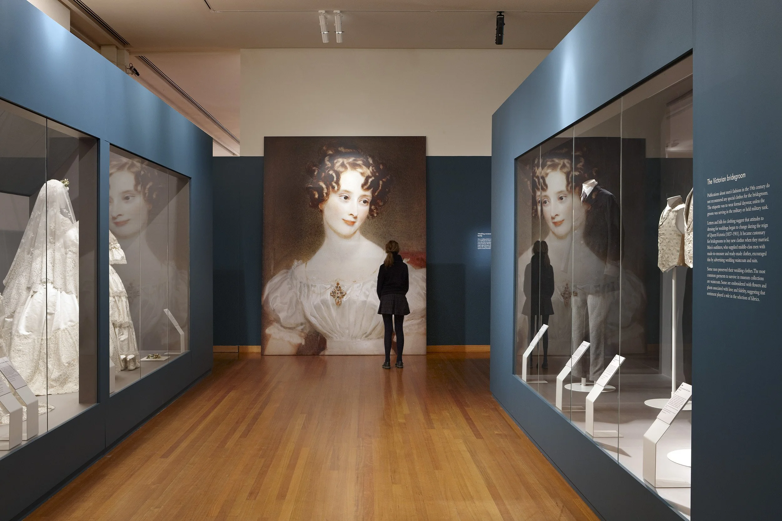 White Wedding Dress | Universal Design Studio | Bendigo Art Gallery