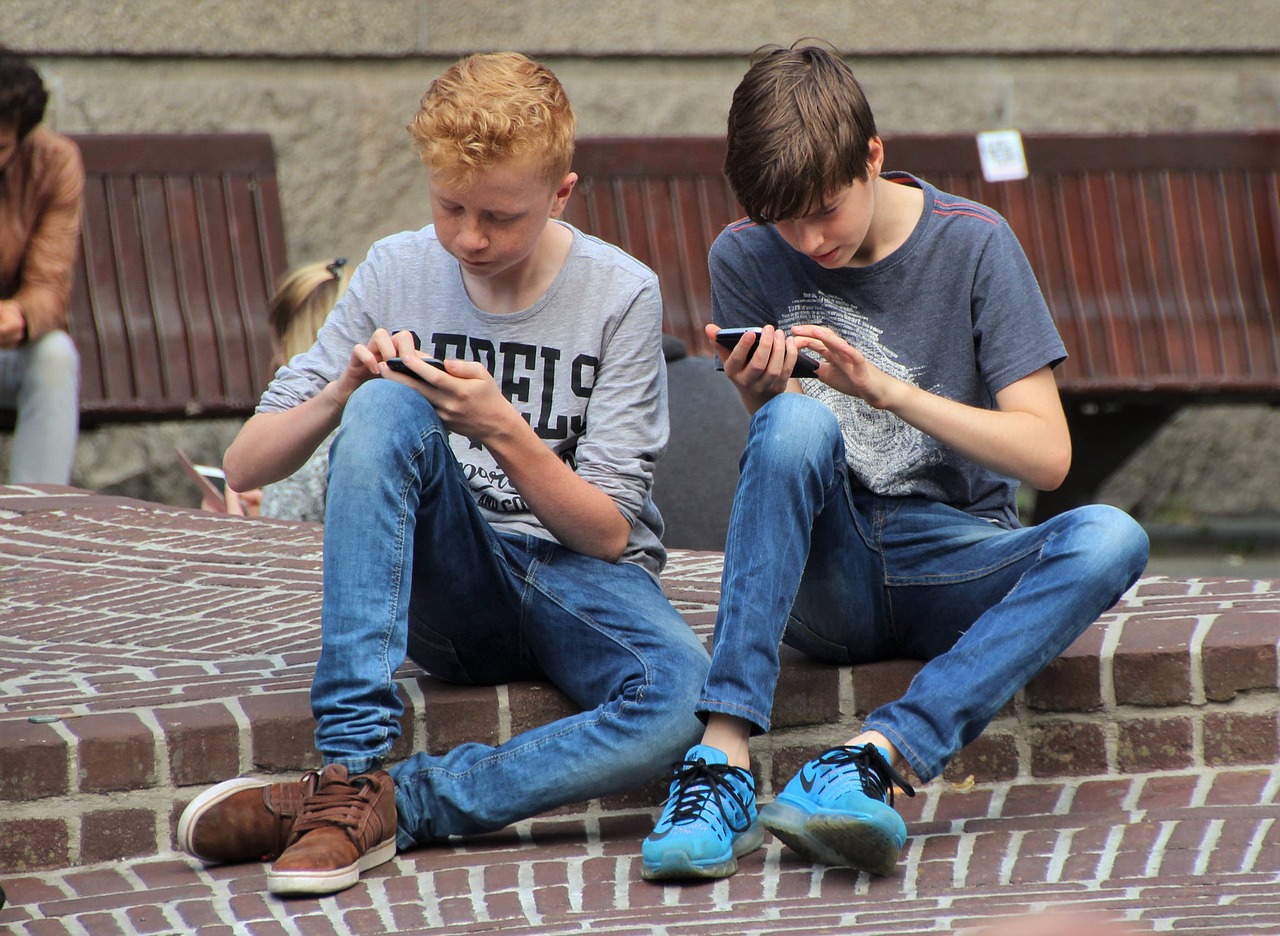mobile_testers.jpg