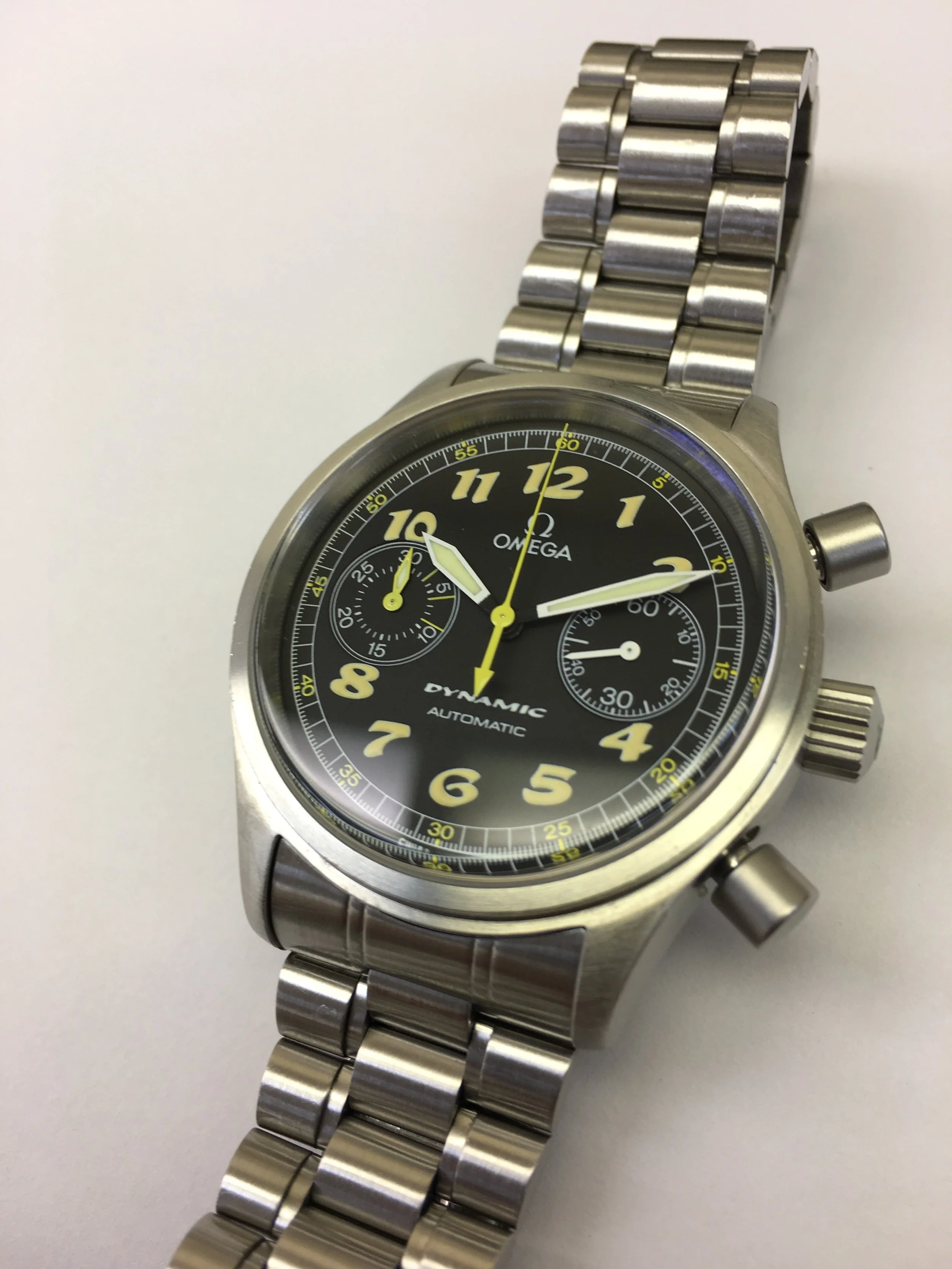 Omega Dynamic Chronograph. R. Wolf Fine Jewelry &amp; Watches. Side picture