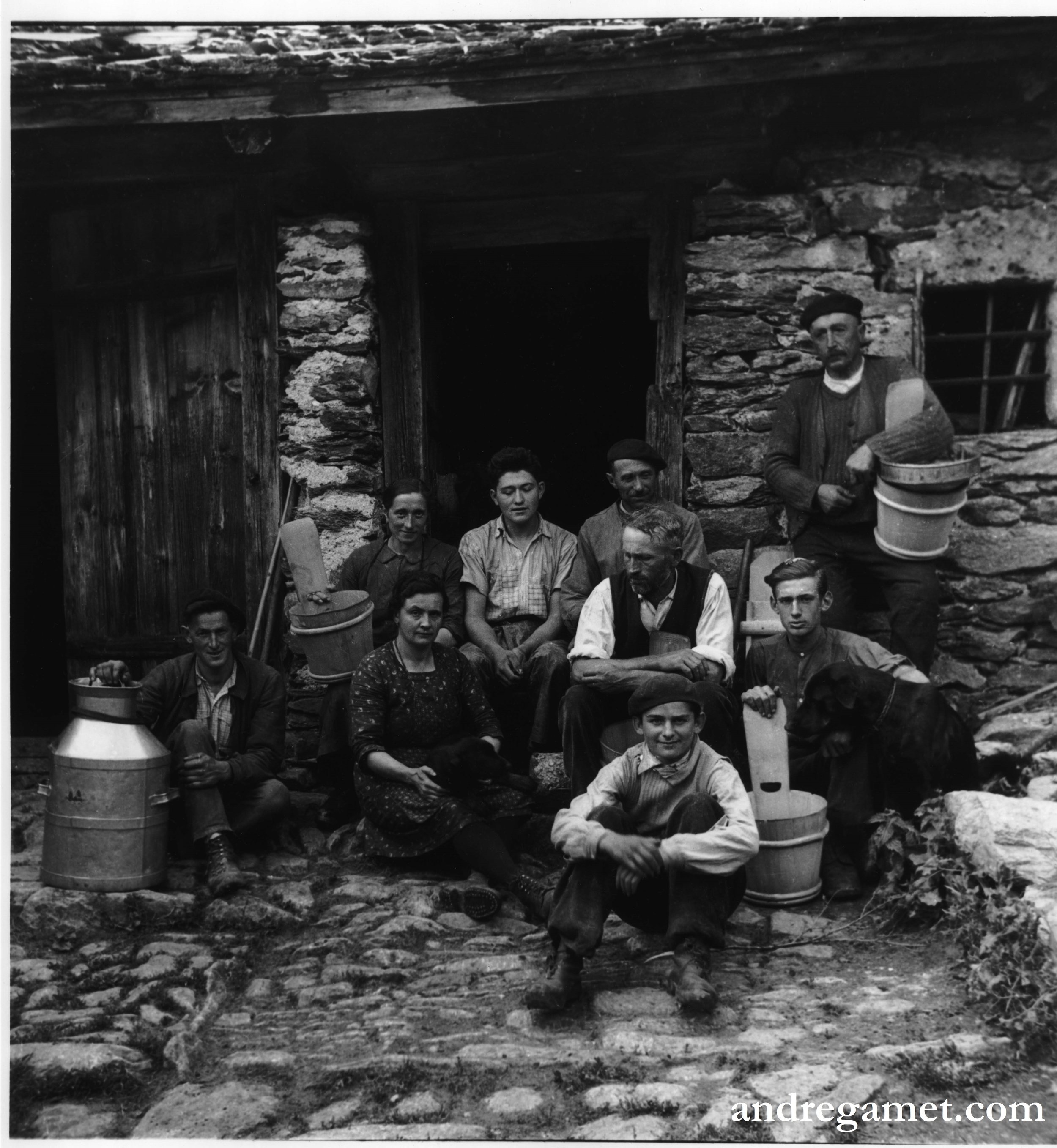 Groupe de Bergers en Alpage