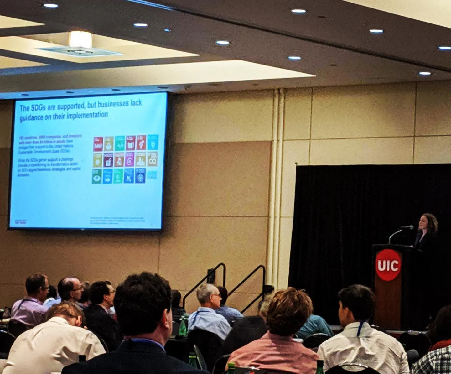 r-finance-2019.jpg