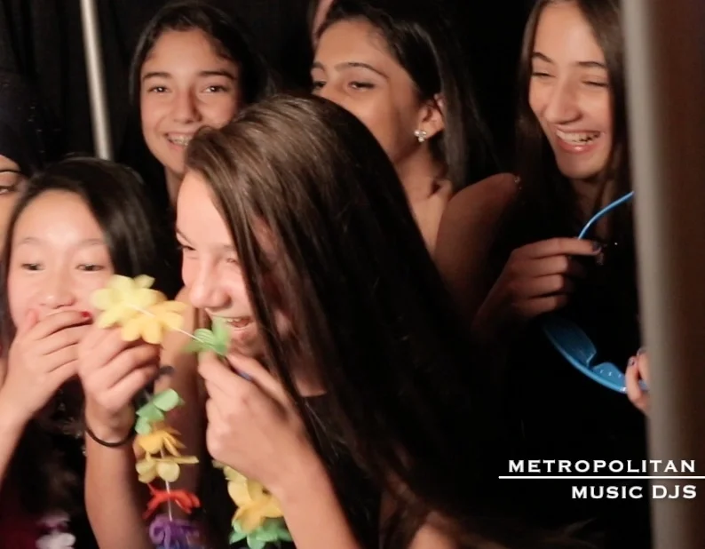 PhotoBooth-GirlGroupFun.jpg