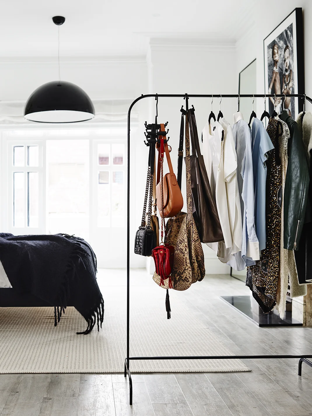 The_Handbag_Hanger_120916_163355V.jpg