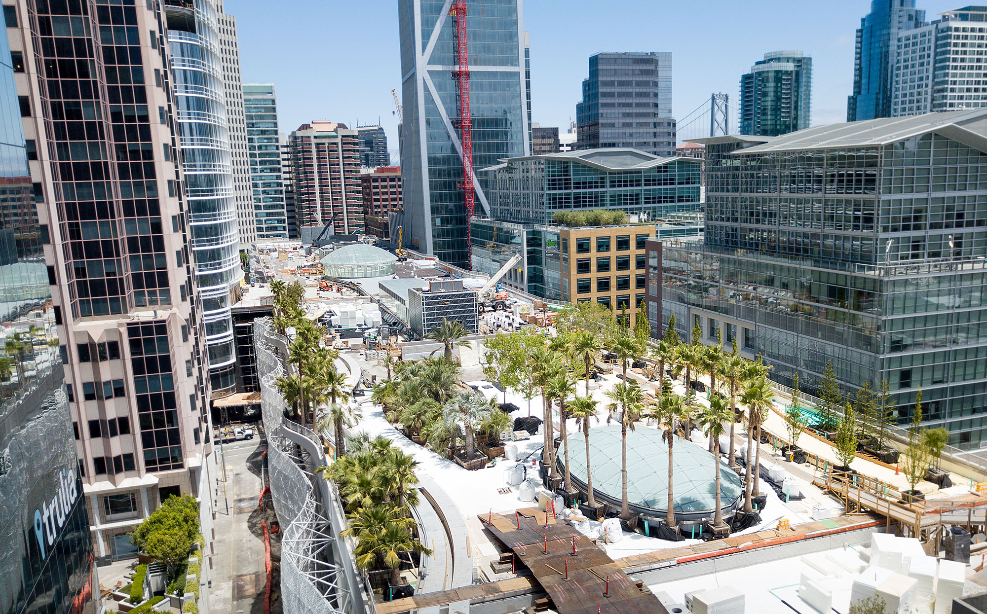 Top View of San Francisco's Transbay Transit Center's rooftop park.