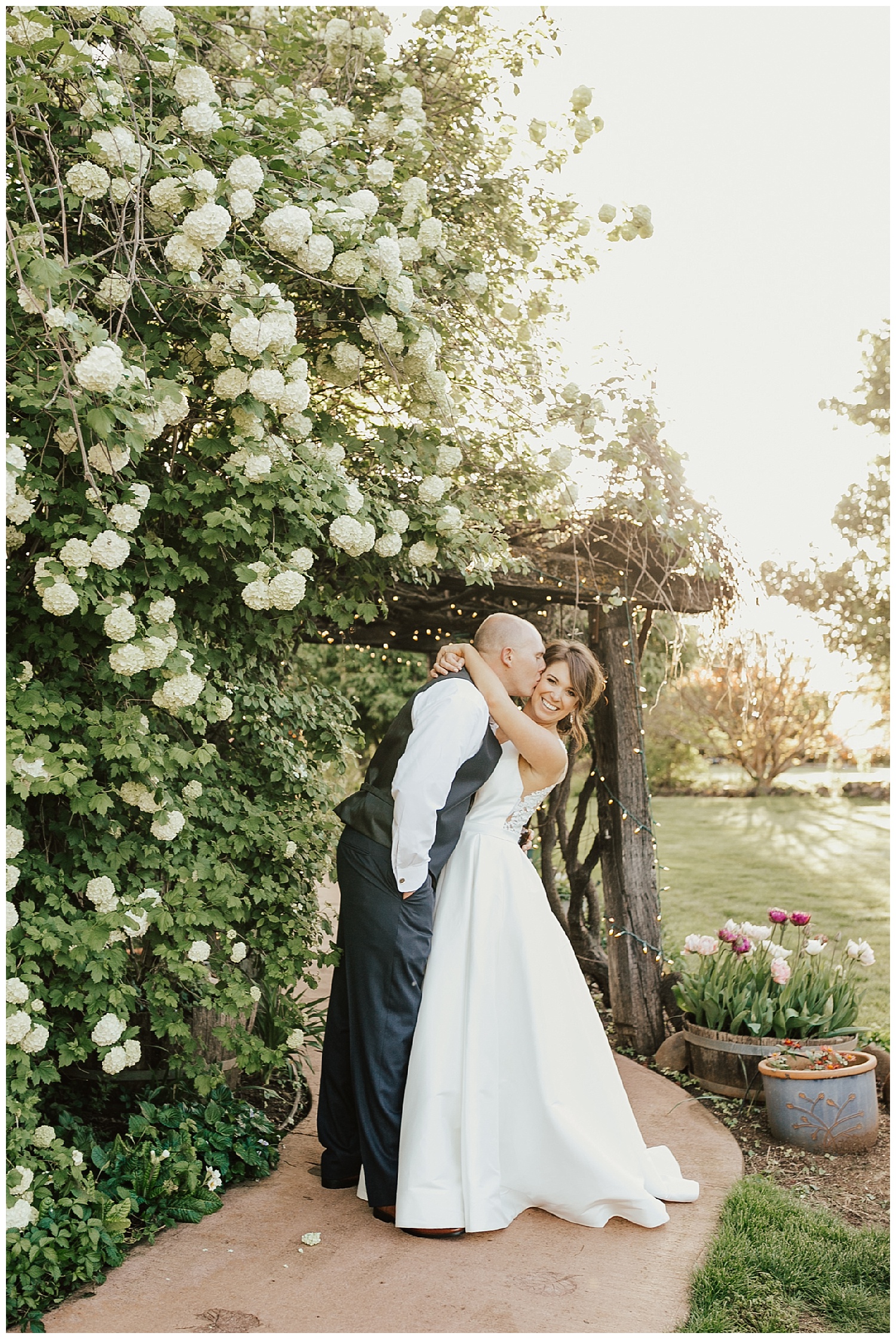 How to make your wedding day environmentally sustainable? - Kristen & Dustin  — Meg's Marvels Photography