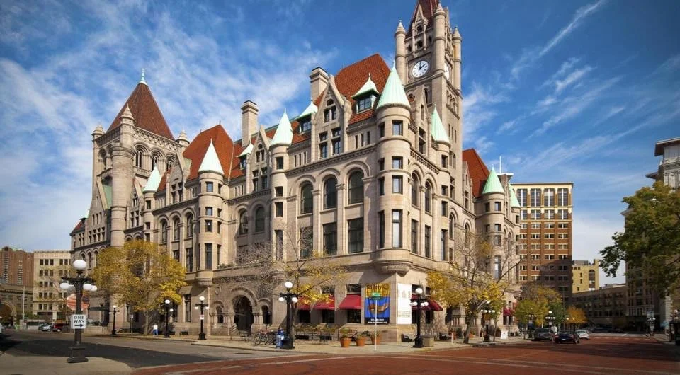 Landmark Center Holiday Show