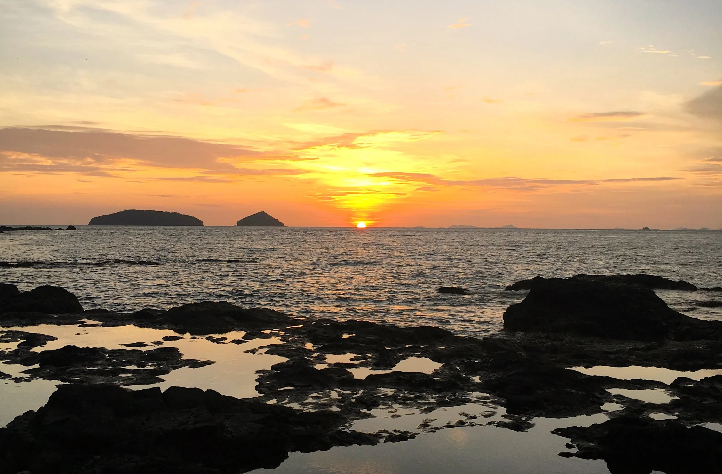 Gonubalabala Sunset at Tauwase Homestay