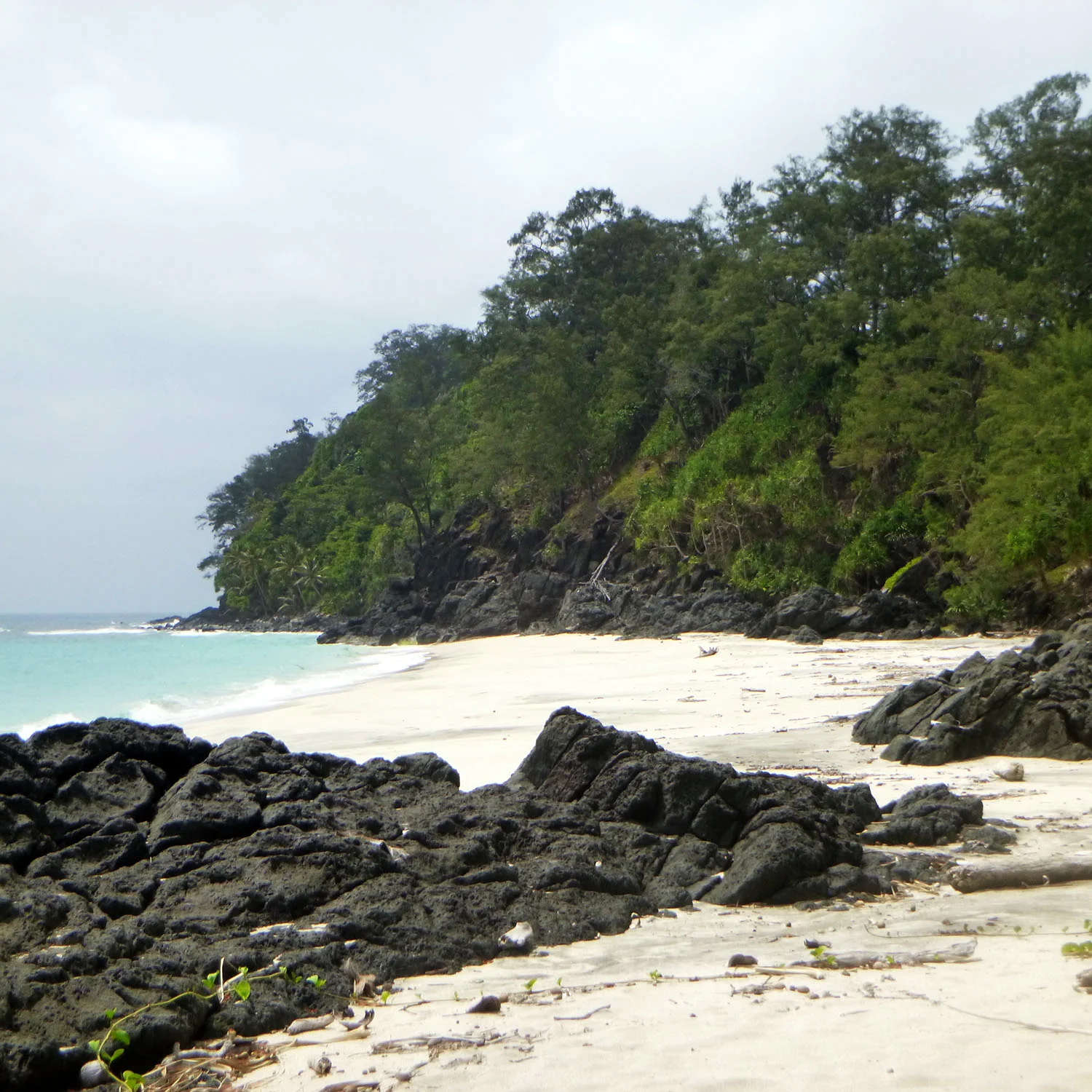 gonubalabala-love-beach-sand.jpg