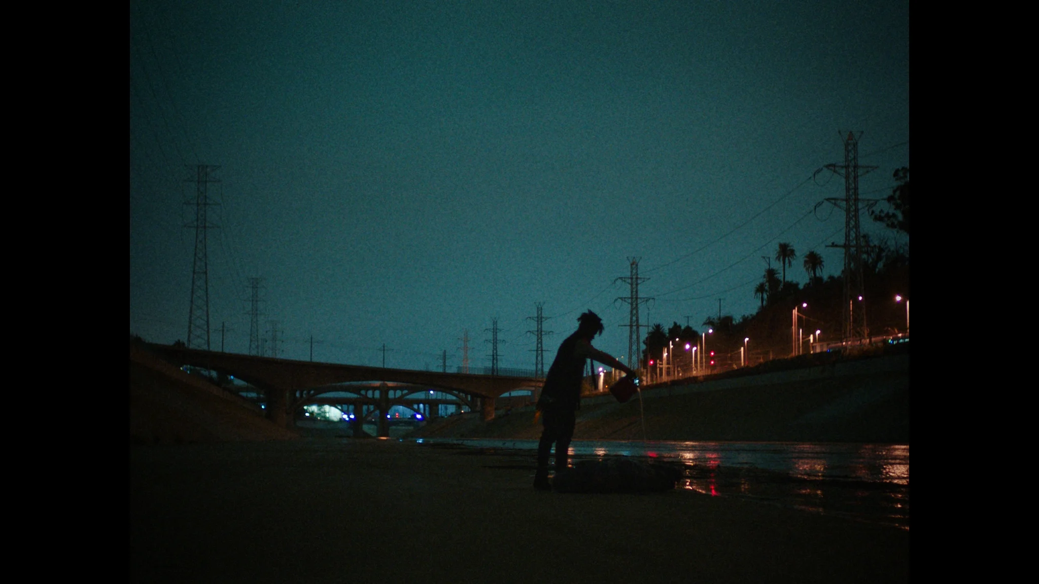 l.jpg