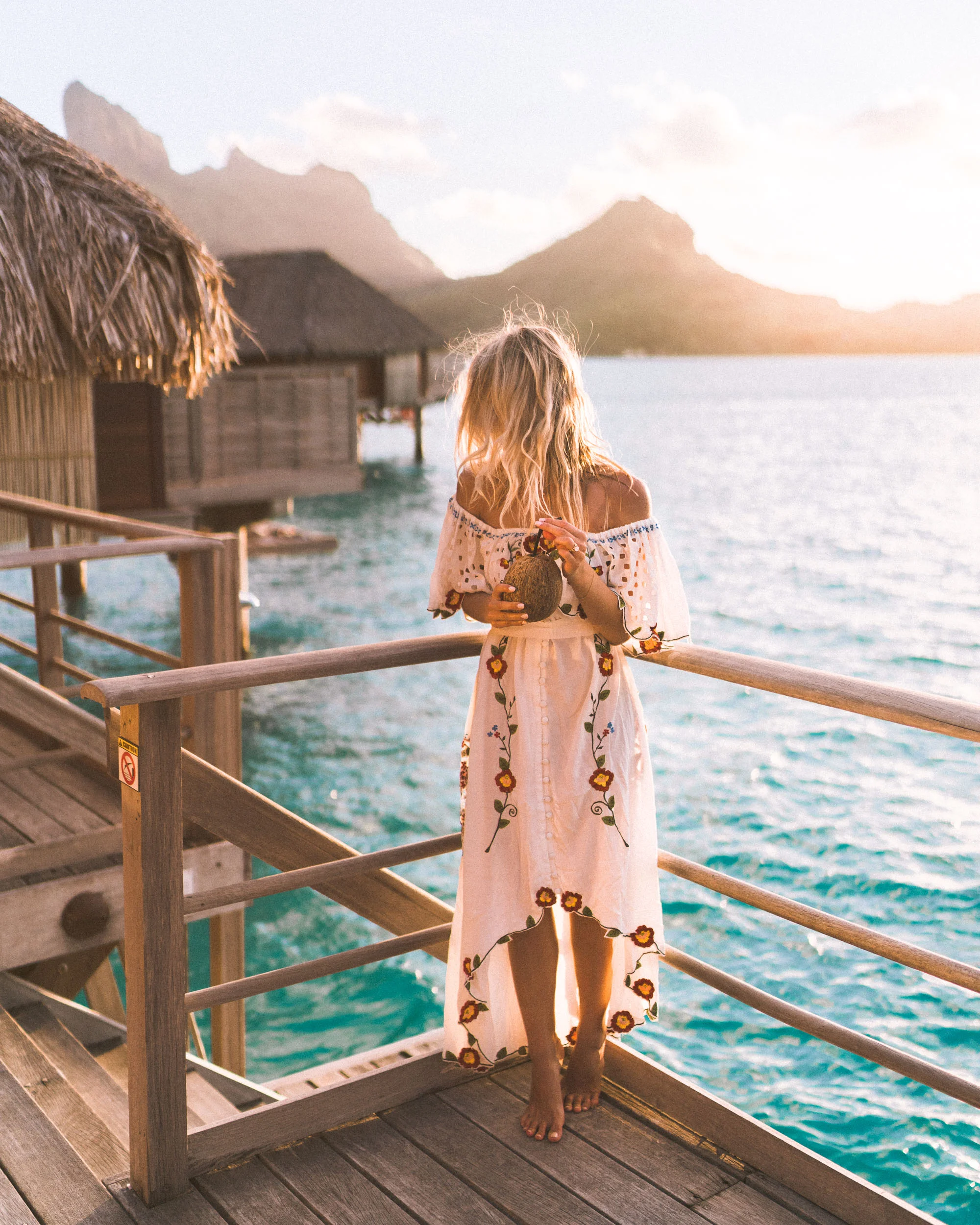 Bora-Bora-Tahiti-French-Polynesia-Honeymoon-FindUsLost-04806.jpg