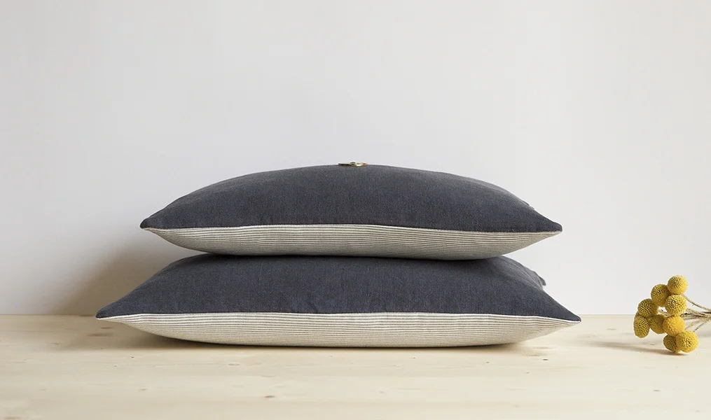coussin-lin-lave-coton-bleu-rayures-duo.jpg