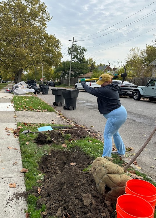 Detroit Spring Community Tree Planting