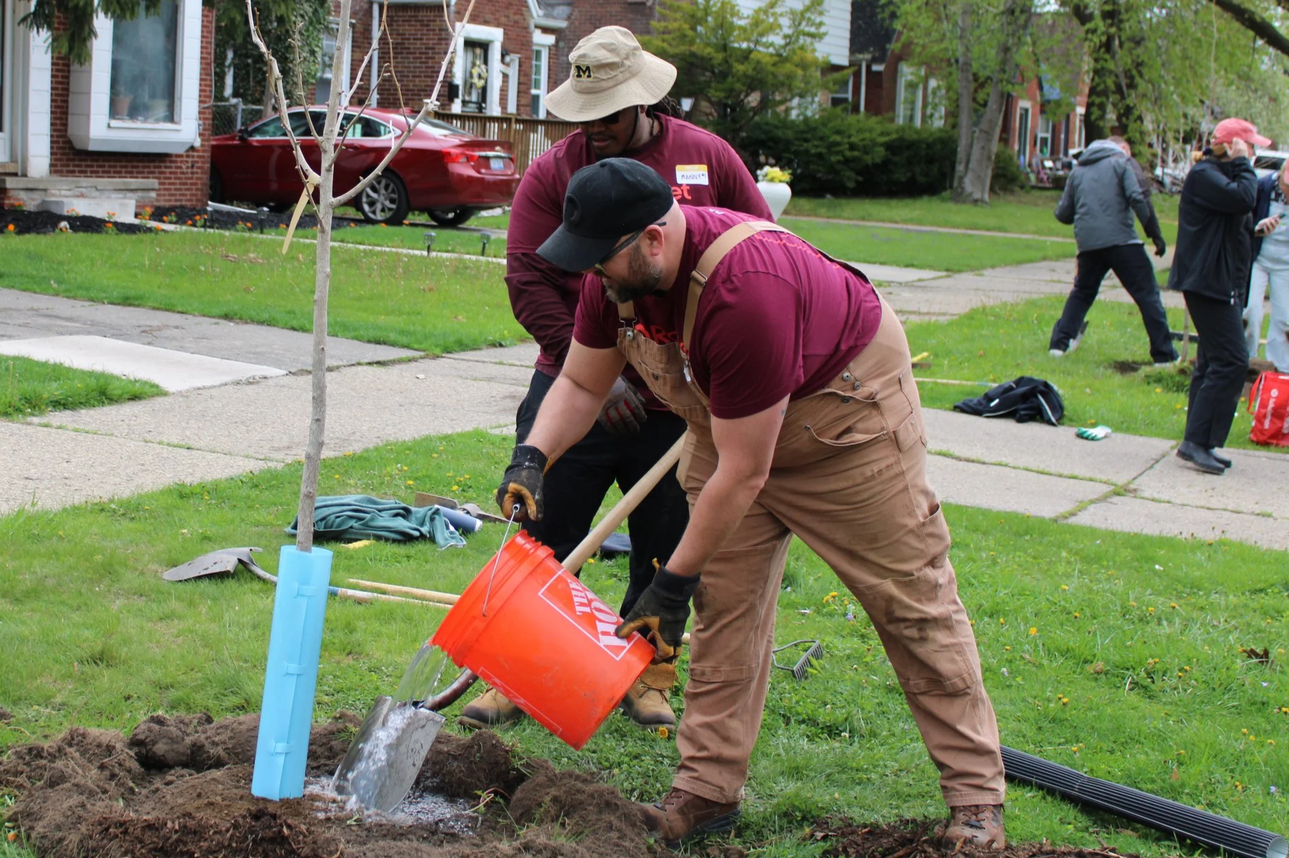 Heilmann Recreation Center Community Tree Planting