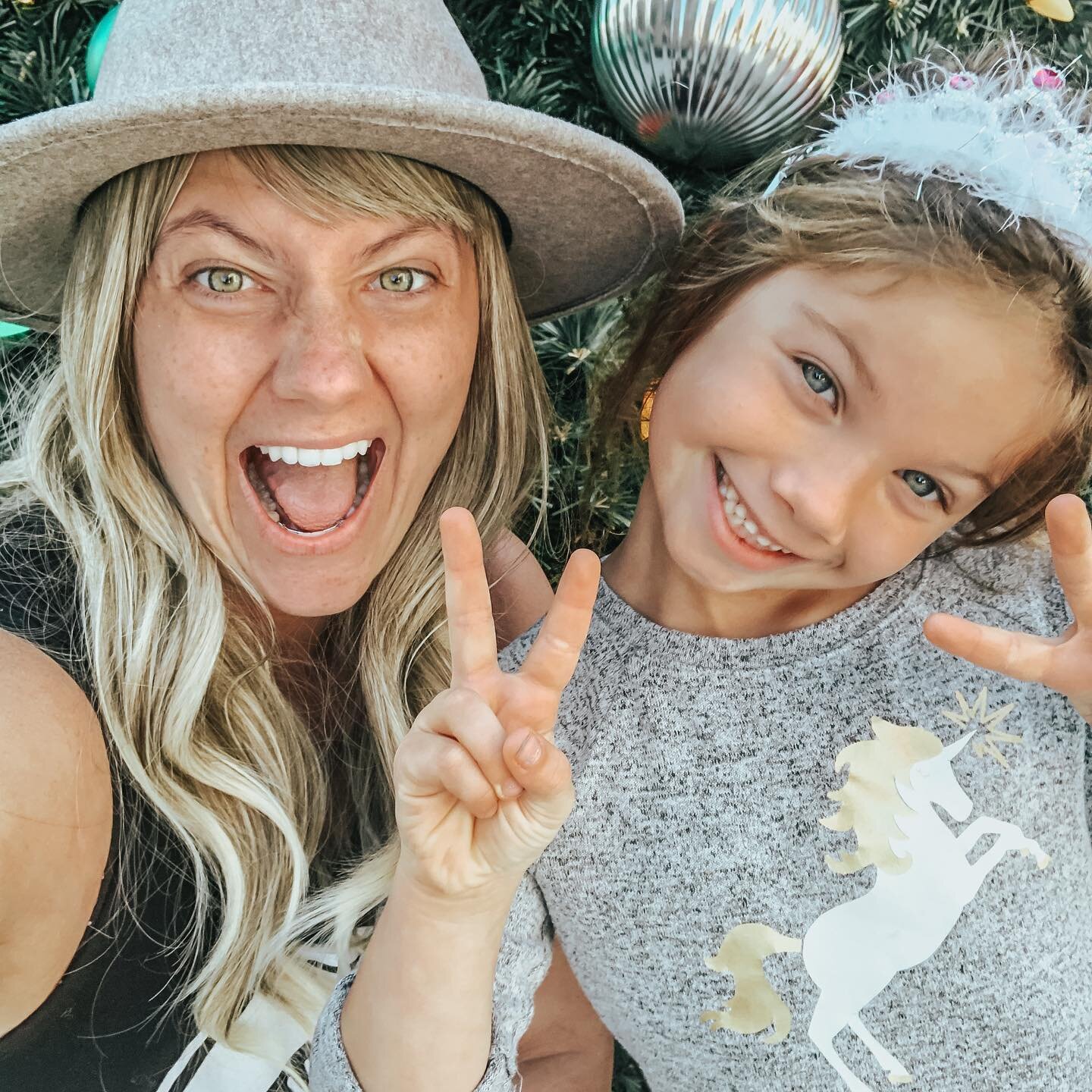 When did she get old enough to throw up the peace sign?

P.S. I know an update is due... I have a scan, bone marrow biopsy &amp; a few other tests on January 4 to determine whether or not I&rsquo;m still cancer free. We&rsquo;ve decided to let these 