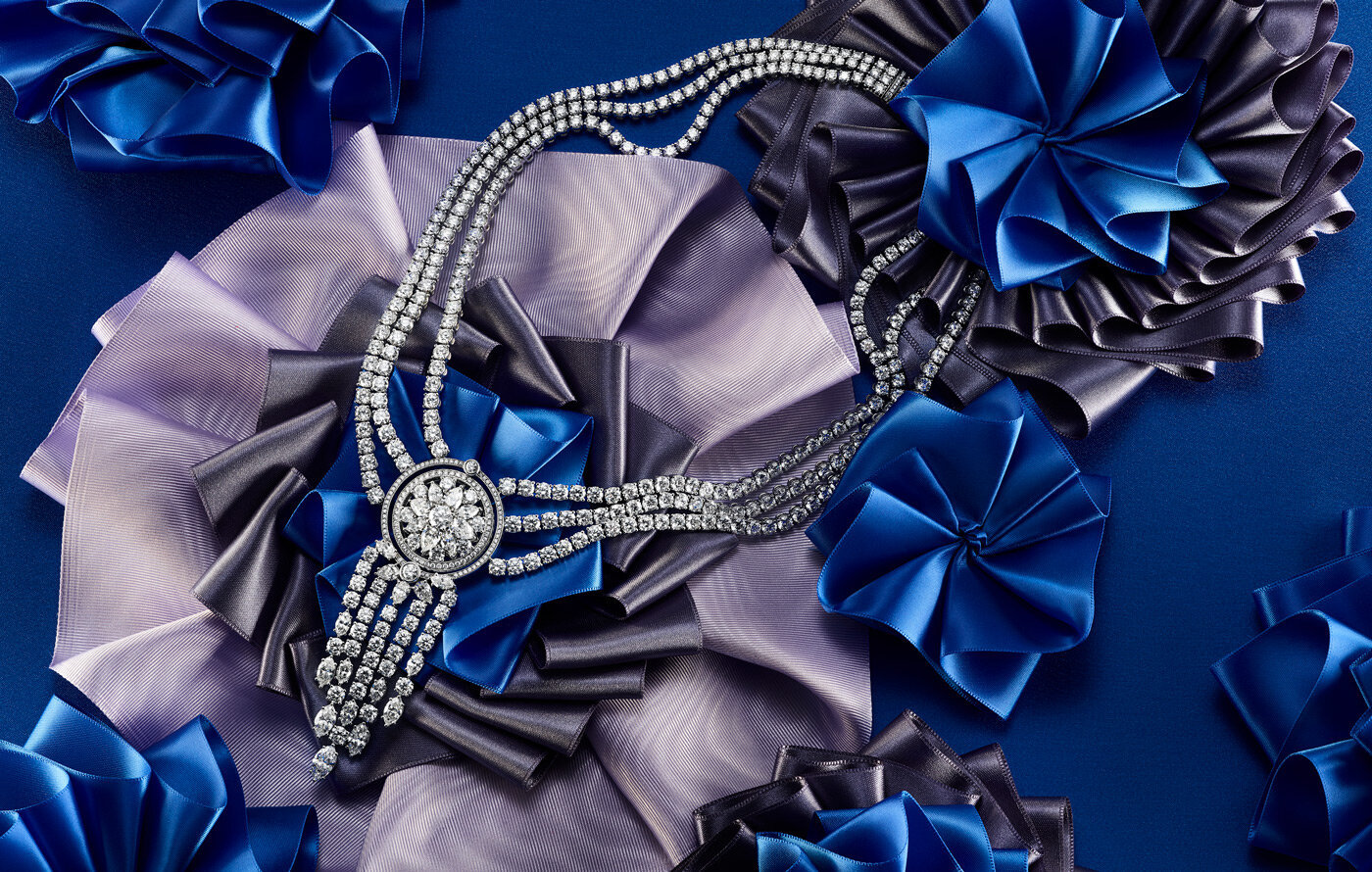 coppi-barbieri-vogue-mexico-high-jewellery-royal-blue-harry-winston.jpg