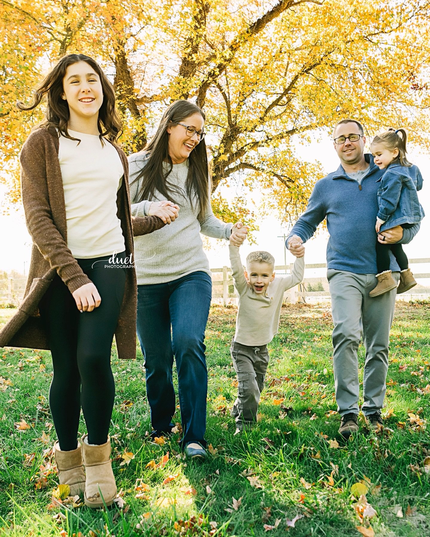 It was a gorgeous, yet chilly fall morning spent together with the wonderful Gibbons family! I have been working with these guys for years and it&rsquo;s truly always so much fun. The kids are growing up so fast and have so much personality. Thank yo