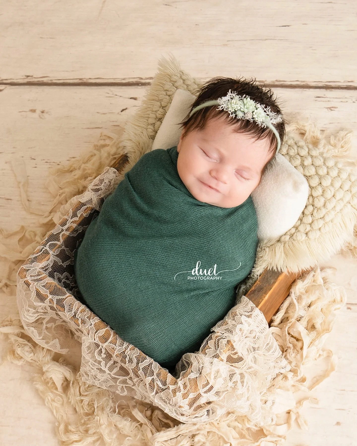 I cannot get over how beautiful and precious baby girl Hadleigh was for her newborn shoot! Darrell &amp; Brittany recently welcomed their first child into the world and let me tell you, she is perfect! Hadleigh has the most gorgeous hair &amp; eyelas