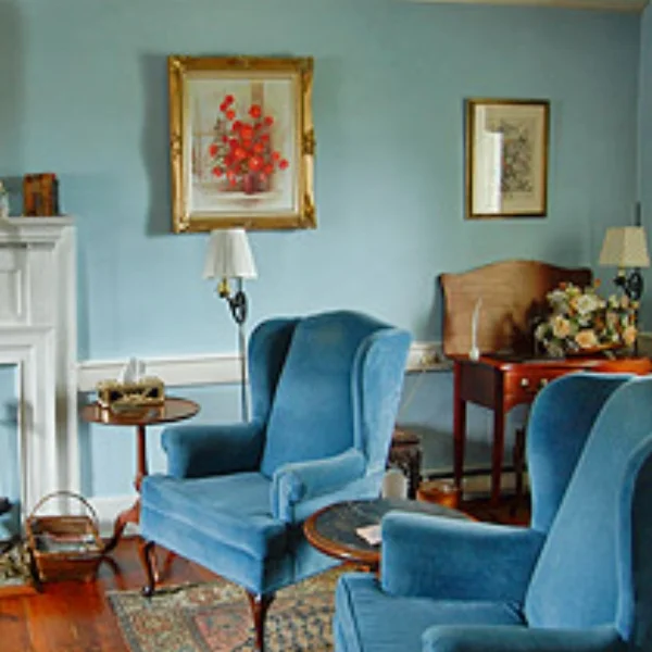 Caledonia Farm 1812 - This top-rated bed and breakfast is a magnificent federal-style home adjacent to the Shenandoah National Park and Skyline Drive. Enjoy dining at the Inn at Little Washington.
