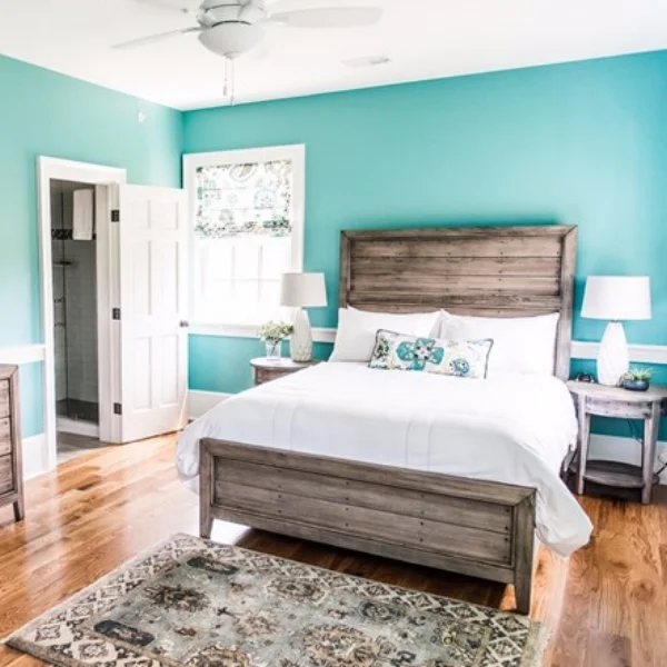Inn at Fairfield Farm - The Inn at Fairfield Farm is an historic Virginia B&B located near the center of Marriott Ranch's 4,200 acres. Guests are welcomed with a complimentary tray of cheeses and beverages.