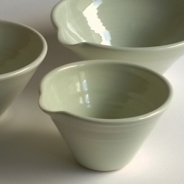 Lipped pouring bowls, in three sizes #pottery #porcelain #handthrown