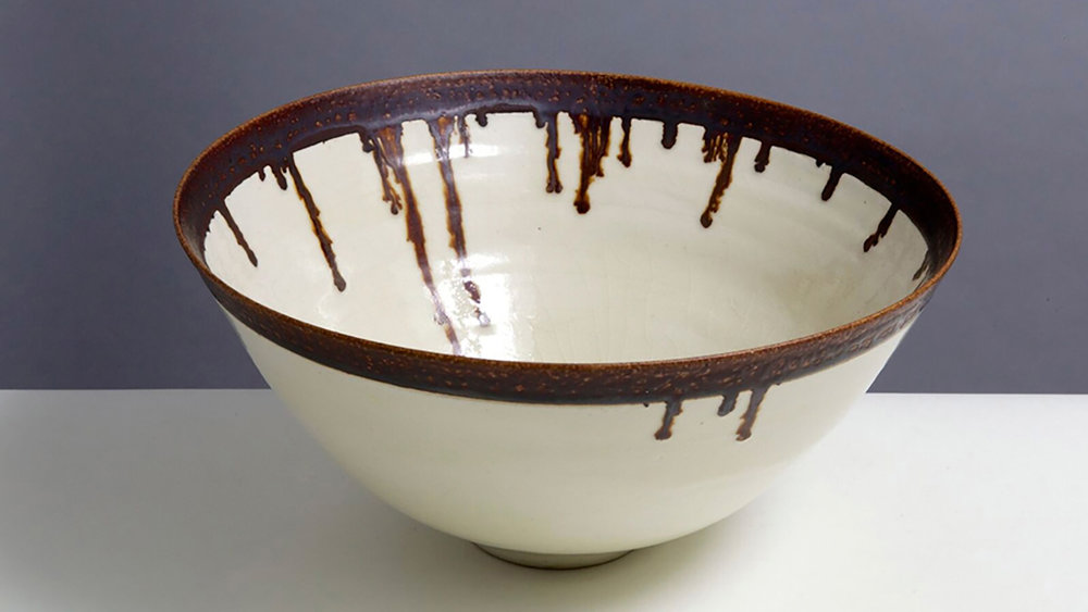   Bowl   by Lucie Rie  