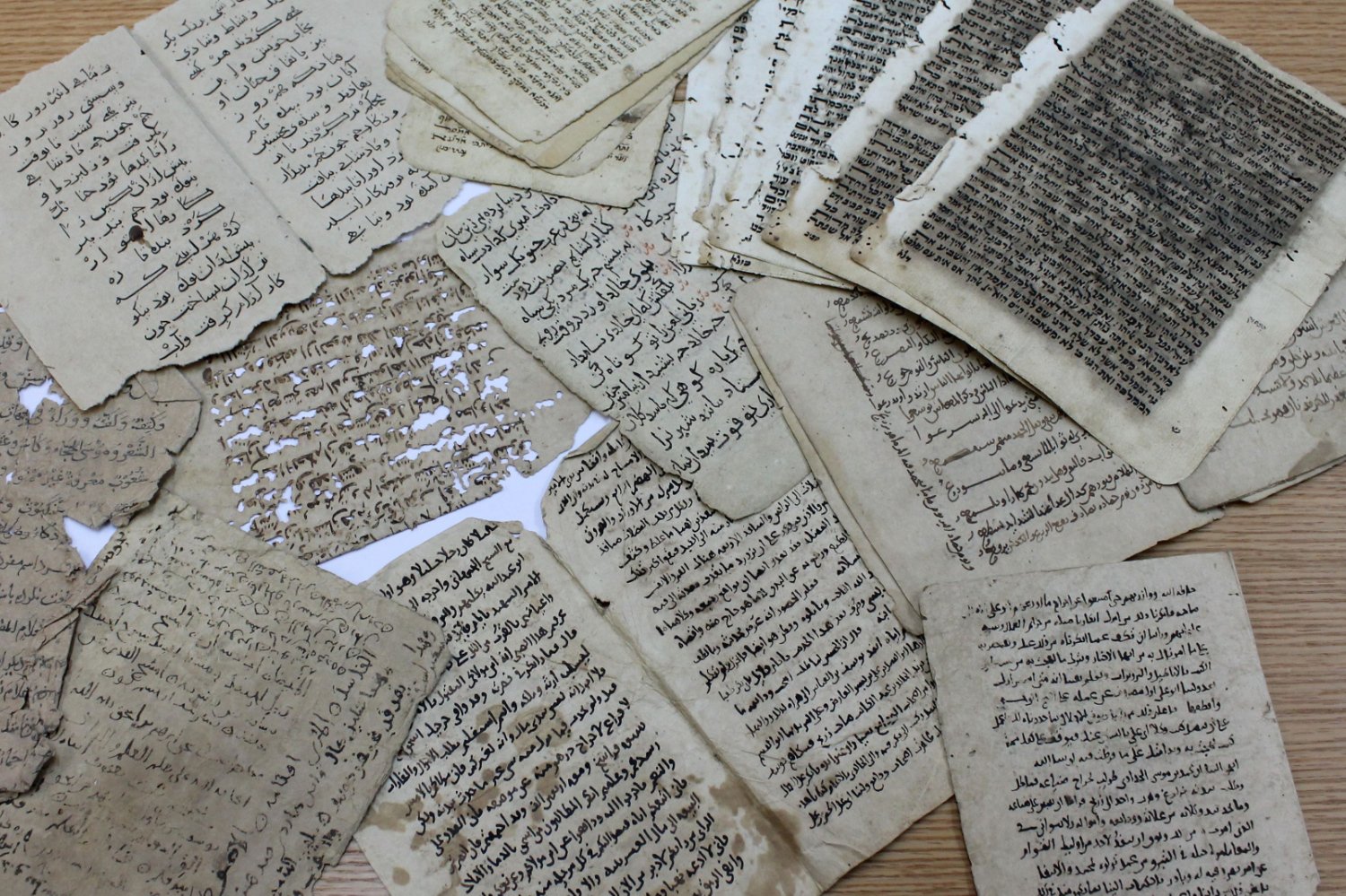  Manuscripts from the Afghan Genizah collection © Polina Aizenberg, courtesy of the National Library of Israel 