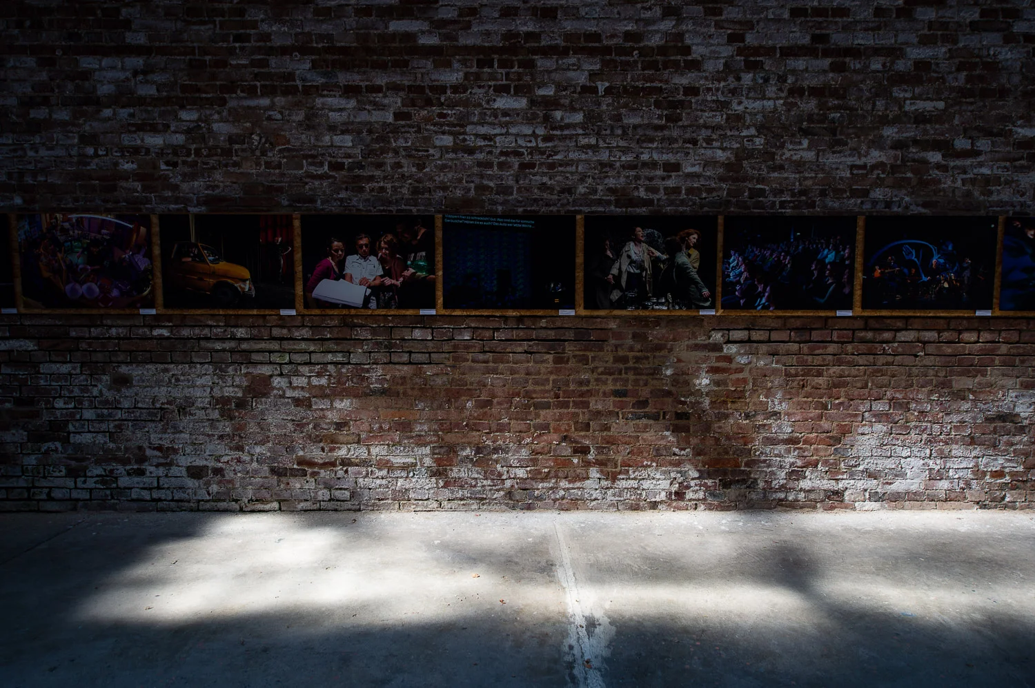 Im Rahmen des Görlitzer Fotofestivals “Schauplätze” ist die Ausstellung vom 01.09.-23.09.2018 im Lichthof der Galerie des Fotomuseums, Löbauer Straße 7, Di bis So von 12:00-16:00 Uhr für Besucher geöffnet.