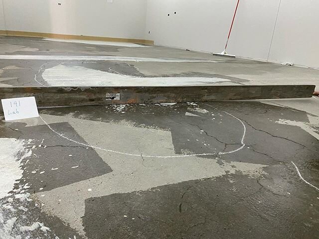 Some heavy prep on some concrete here for an Epoxy Lab Floor. Ground the Crowns out, poured our Epoxy self level, sealer coats, and voila done. We love using @basf_na MMA master top system.  Outside prep for the floor, we can pour and seal and entire