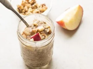 Apple Cinnamon Overnight Oats