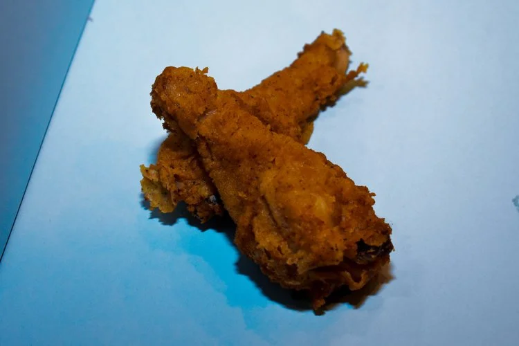 FAST FOOD INDUSTRY: BESIDES GOOD OR BAD, WHAT IS IT?