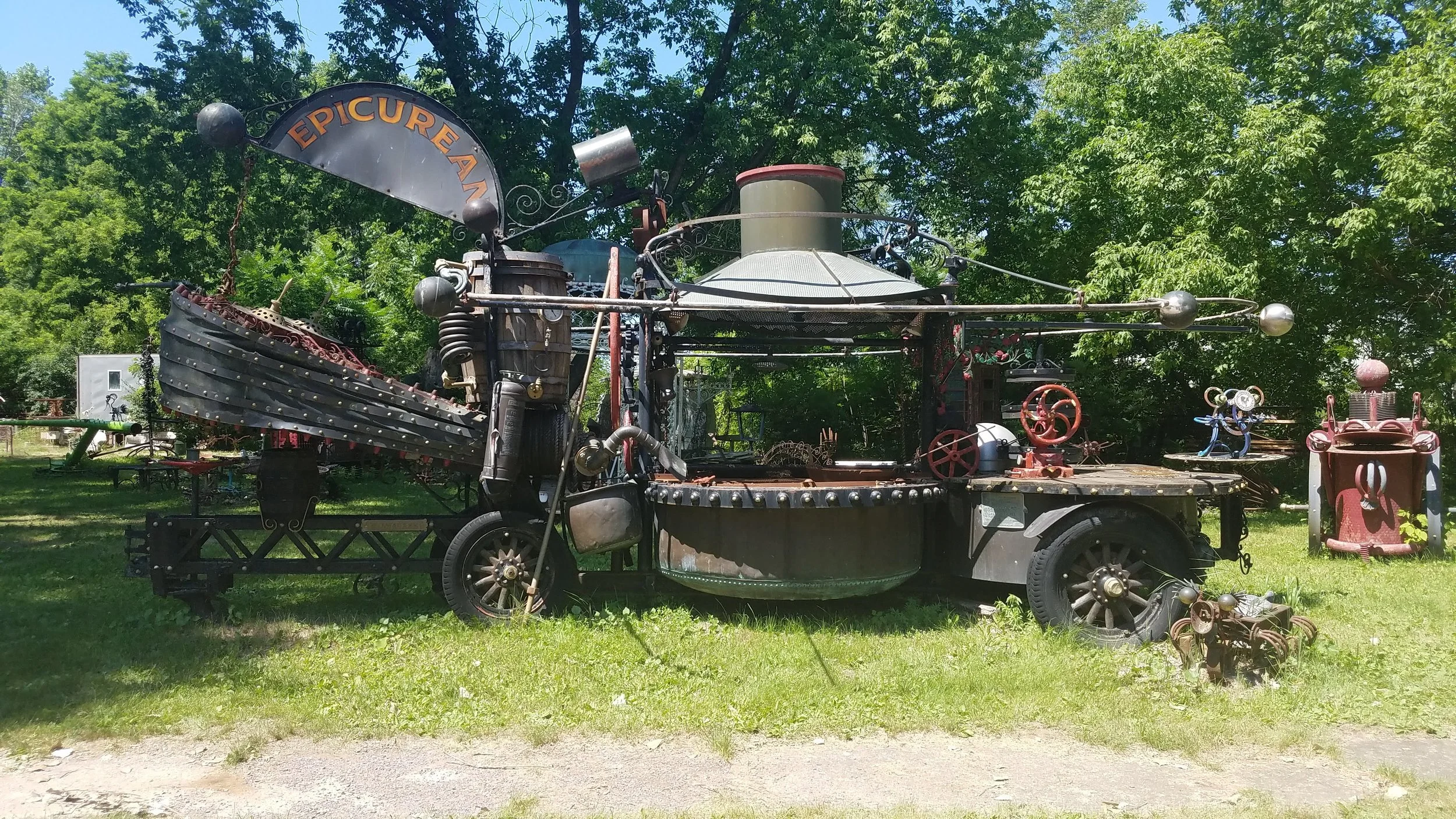 Dr Evermor's Forevertron Park
