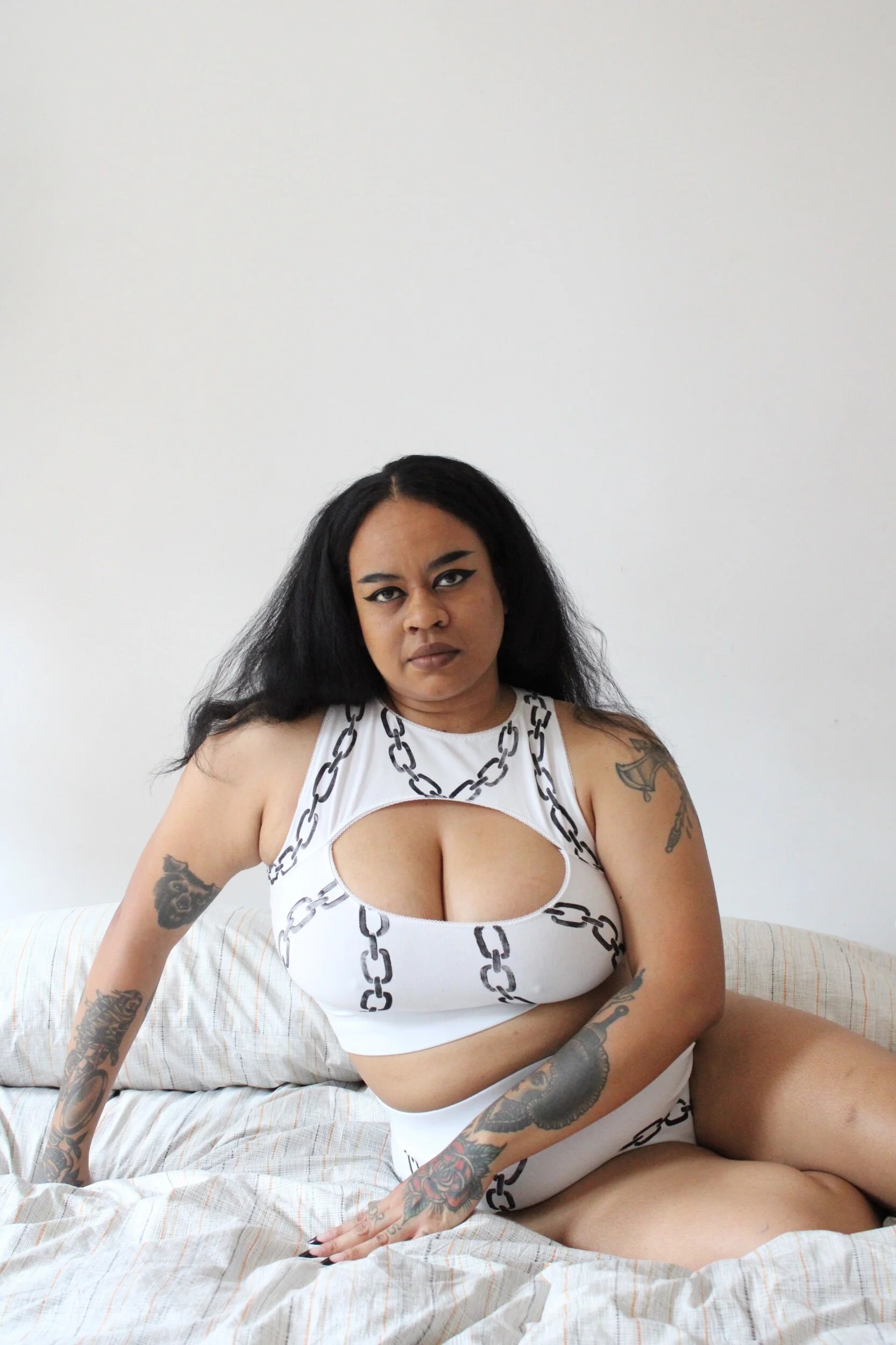 0195C2F0-30E6-487A-9376-826DC97AE241