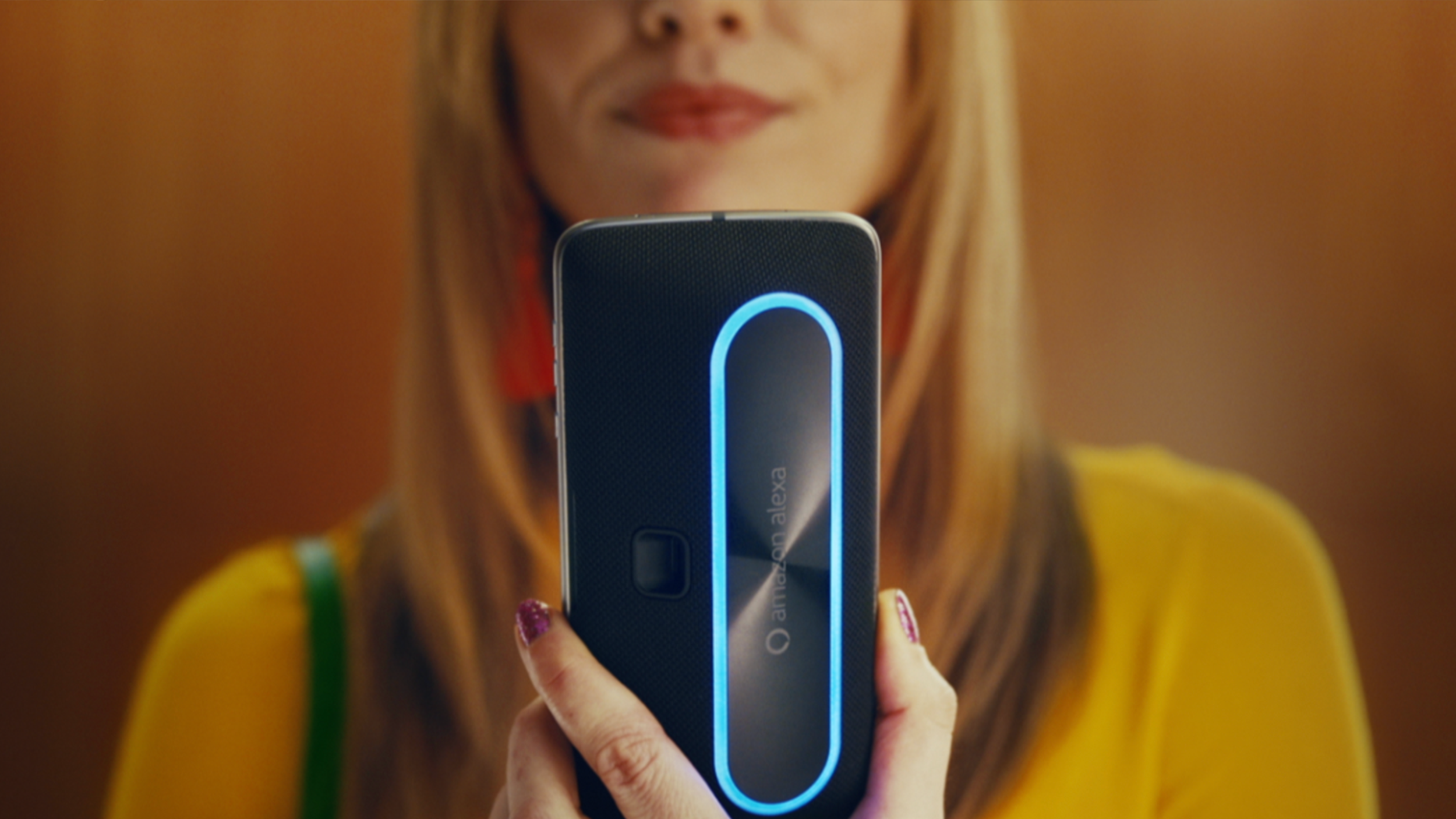 MOTO Z WITH AMAZON ALEXA