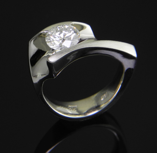 JamesBradshaw-Goldsmith-Diamond-ring-17.jpeg