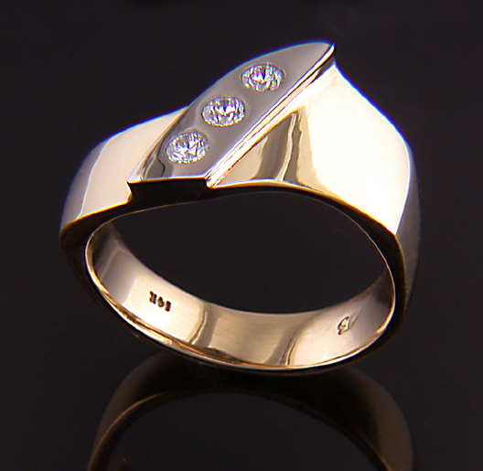 JamesBradshaw-Goldsmith-Gold-and-Diamond-Bandring15.jpeg
