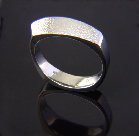 JamesBradshaw-Goldsmith-Gold-and-Diamond-Bandring16.jpeg