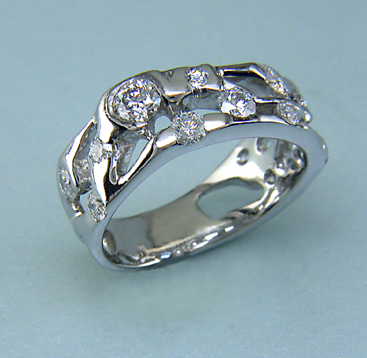 JamesBradshaw-Goldsmith-Gold-and-Diamond-Bandring18.jpeg
