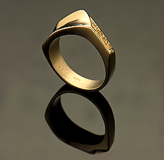 JamesBradshaw-Goldsmith-Gold-and-Diamond-Bandring20.jpeg