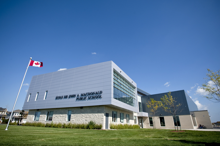 project-ecole-sir-john-a-macdonald_7301.jpg